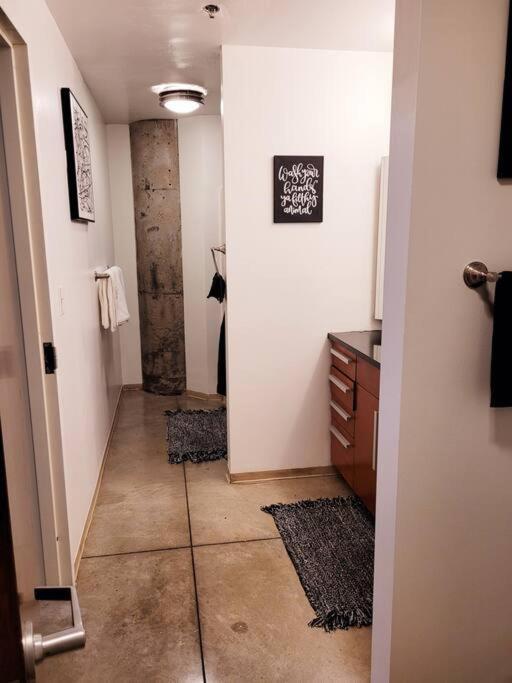 Staycation City Loft Free Gated Parking Saint Louis Exteriér fotografie