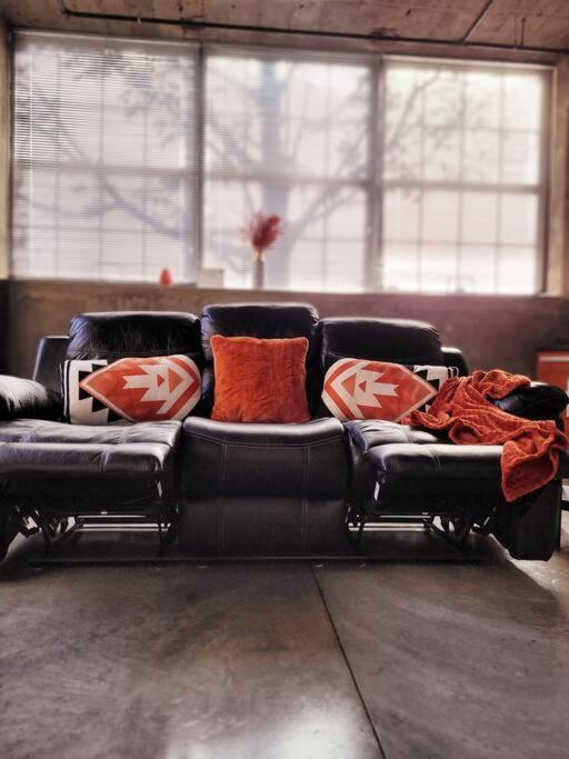 Staycation City Loft Free Gated Parking Saint Louis Exteriér fotografie